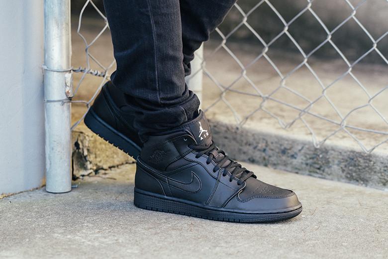 Air Jordan 1 Mid Black | 554724 034 | Culture Kings US