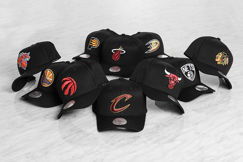 Another Look At: Mitchell & Ness 110 Snapbacks