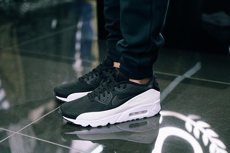 Nike Air Max 90 Ultra Moire Black/Black/White | Culture Kings US