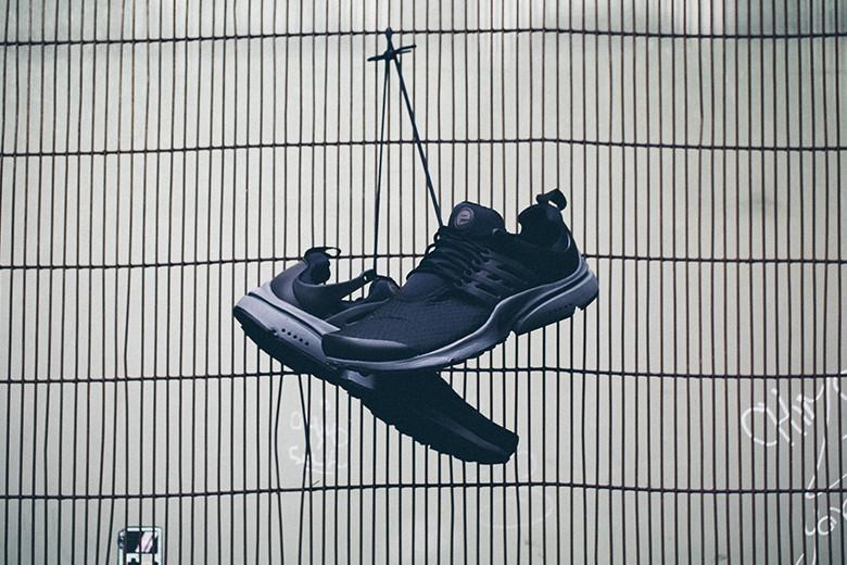 Nike Air Presto Essential Black/Dark Grey
