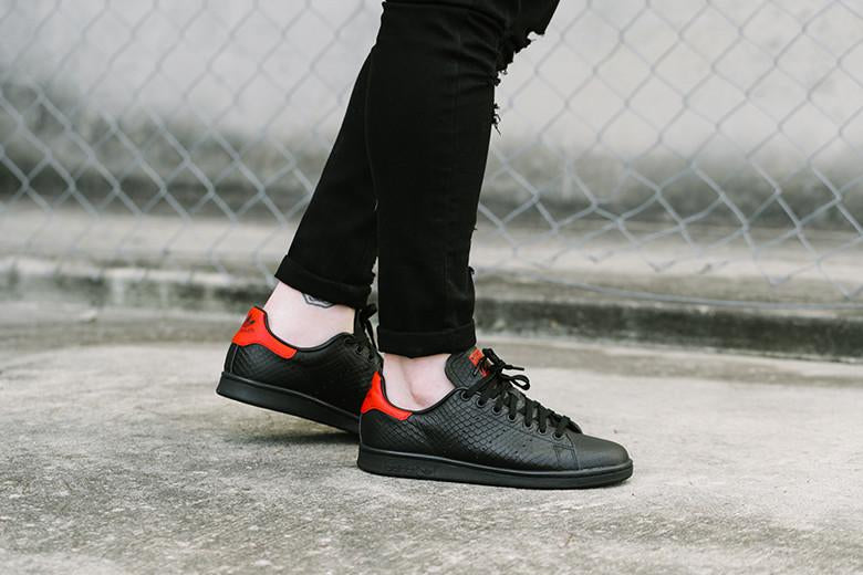 adidas Originals Stan Smith Black/Scarlet | Culture Kings US