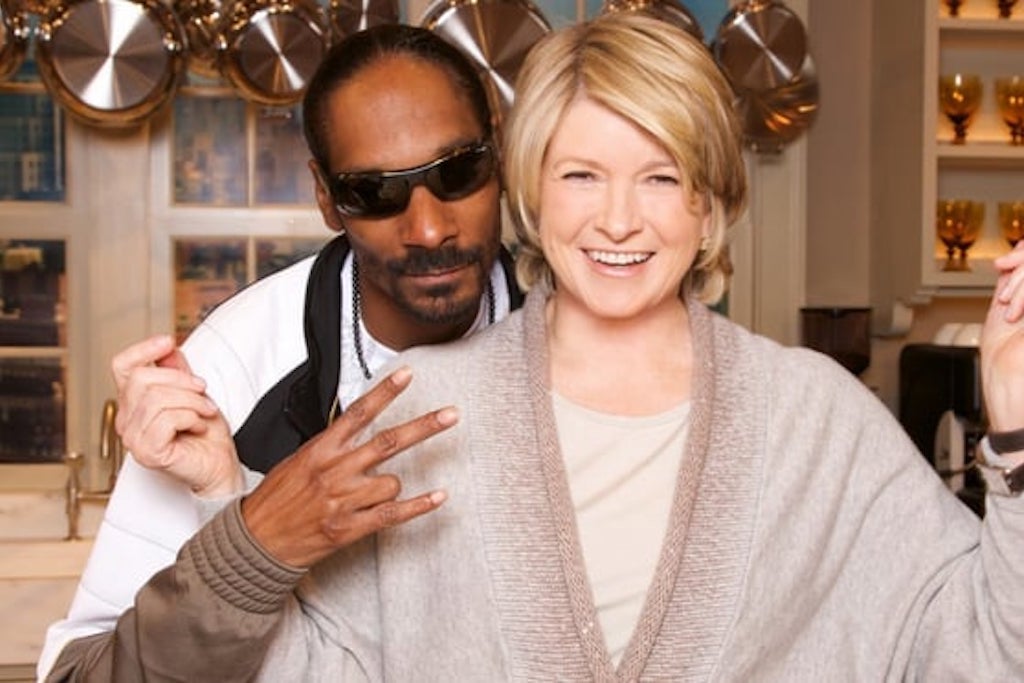 Snoop Dogg Is Releasing A Cookbook?!