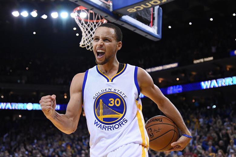 Stephen Curry Breaks Single Game NBA 3-Point Record With 13