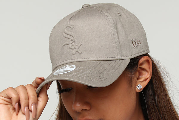 These Women's 'Taupe' A-Frames Are Classic