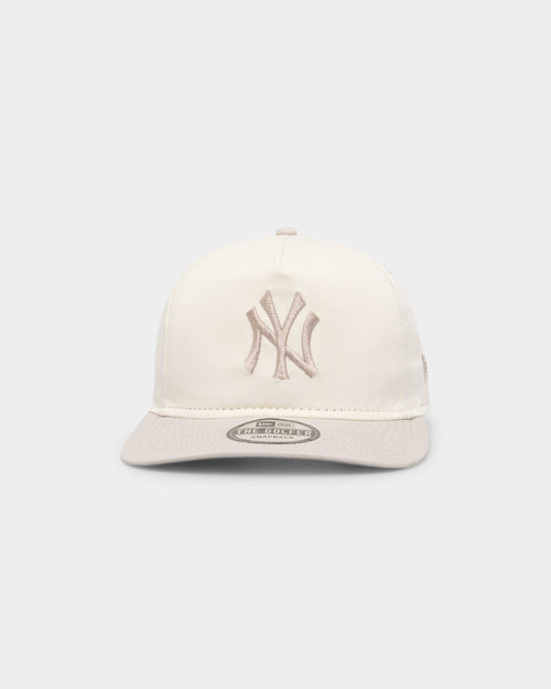 New Era New York Yankees Old Golfer Snapbck Chrome White