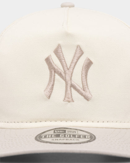 New Era New York Yankees Old Golfer Snapbck Chrome White
