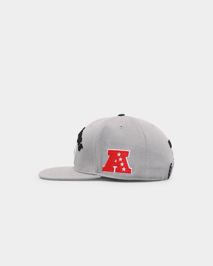 Pro Standard Las Vegas Raiders Old English Wool Snapback Grey