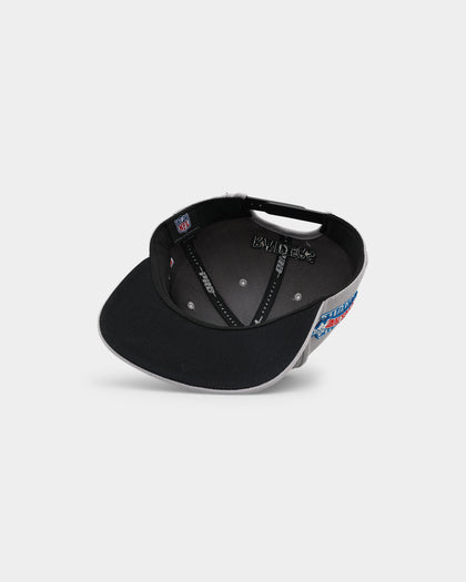 Pro Standard Las Vegas Raiders Old English Wool Snapback Grey