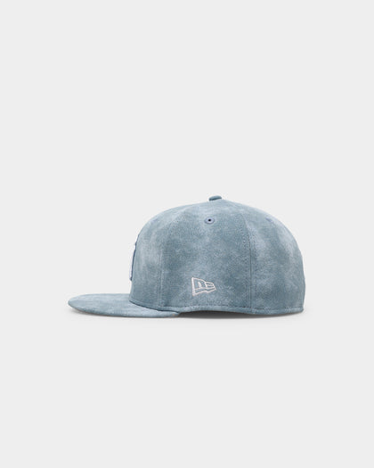 New Era New York Yankees 'Sky Blue Washed Suede' 59FIFTY Fitted Pastel Blue
