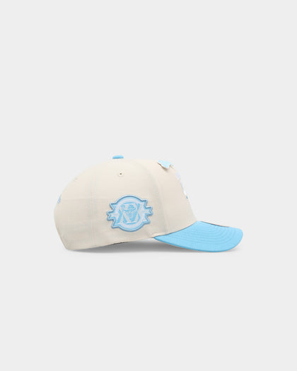 Mitchell & Ness Chicago Bulls 'Sky Blue' Snapback Cream
