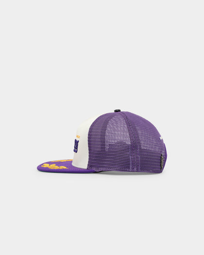 Pro Standard Los Angeles Lakers Visor Elite Trucker Snapback Eggshell/Purple