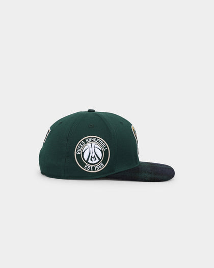 Pro Standard Milwaukee Bucks Pro Prep Plaid Brim Snapback Forest Green