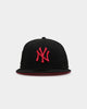 New Era New York Yankees 'Rose Nights' 59FIFTY Fitted Black