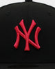 New Era New York Yankees 'Rose Nights' 59FIFTY Fitted Black