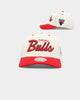 Mitchell & Ness Chicago Bulls Team Script OG Snapback Vintage Cream