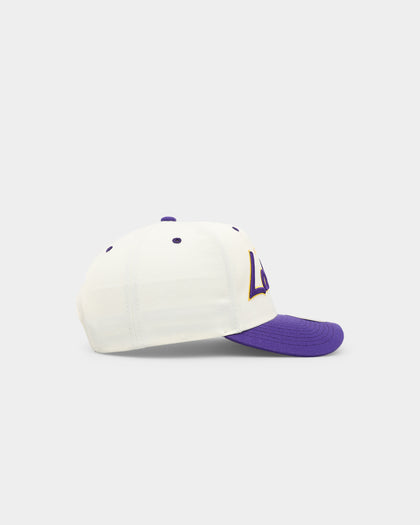 Mitchell & Ness Los Angeles Lakers Team Script OG Snapback Vintage Cream
