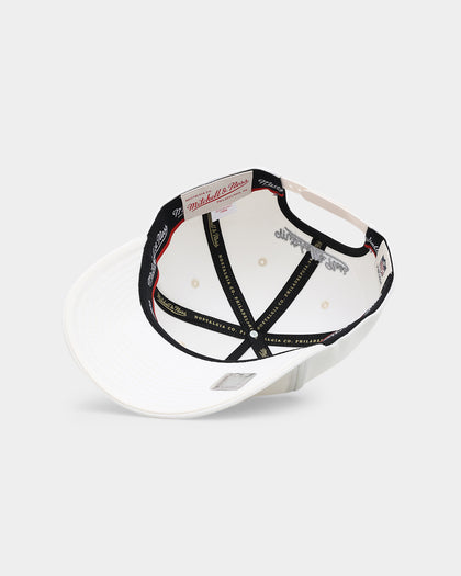 Mitchell & Ness Las Vegas Raiders 'State Of Mind' Snapback Vintage White