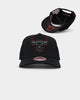 Mitchell & Ness Chicago Bulls 'Team Outline' Classic Red Snapback Black
