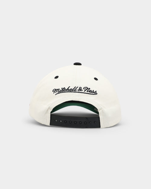 Mitchell & Ness Chicago Bulls 'Versus' Utah Jazz Deadstock Snapback Off White/Black