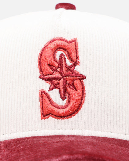 New Era Seattle Mariners 'Premium Corduroy Velvet' 9FORTY A-Frame Snapback Chrome White/Cardinal