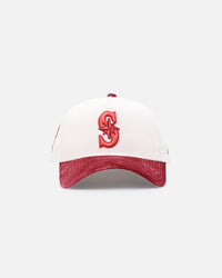 New Era Seattle Mariners 'Premium Corduroy Velvet' 9FORTY A-Frame Snapback Chrome White/Cardinal