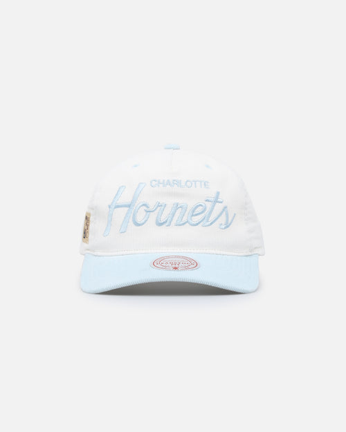 Mitchell & Ness Charlotte Hornets Pastel Corduroy Snapback White Cream/Light Blue