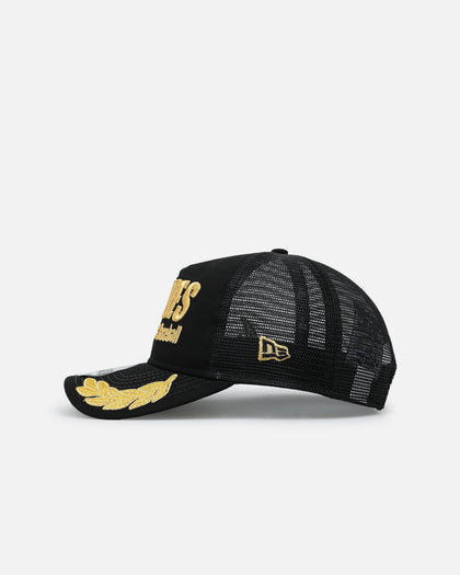 New Era Atlanta Braves 'Podium Pack' Pre-Curved Golfer Trucker Snapback Black/Metallic Gold