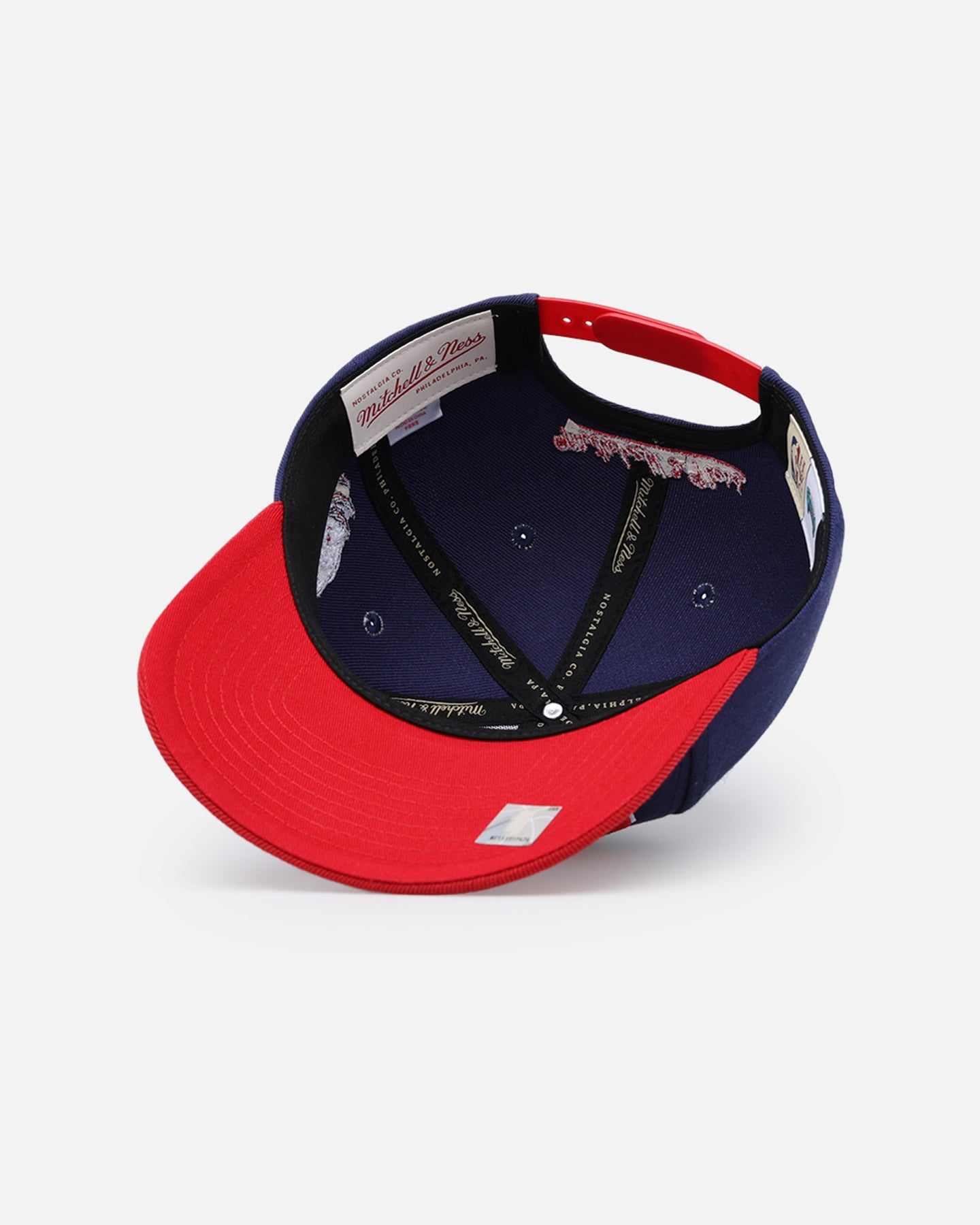 Mitchell & Ness Memphis Grizzlies 'College Twist' Pro Crown