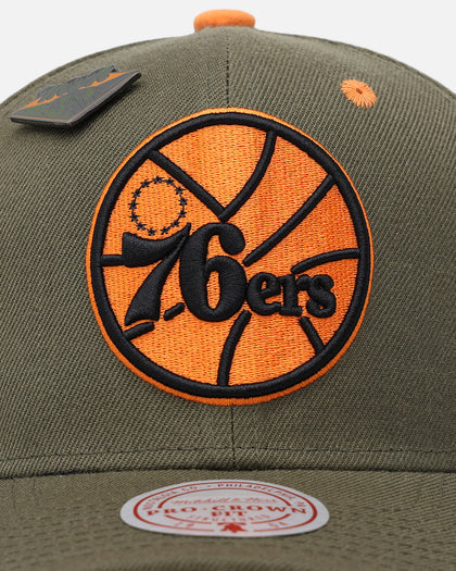 Mitchell & Ness Philadelphia 76ers 'Harmony of Hues' Pro Crown Snapback Olive/Orange