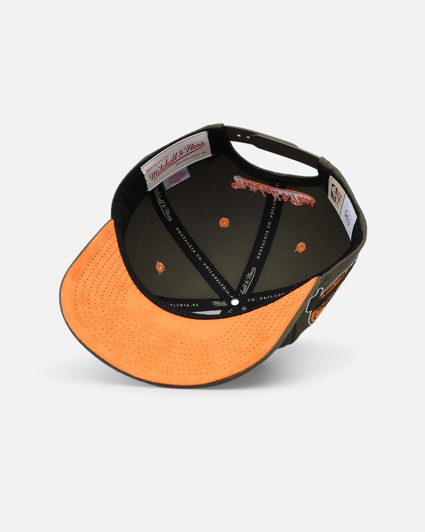 Mitchell & Ness Philadelphia 76ers 'Harmony of Hues' Pro Crown