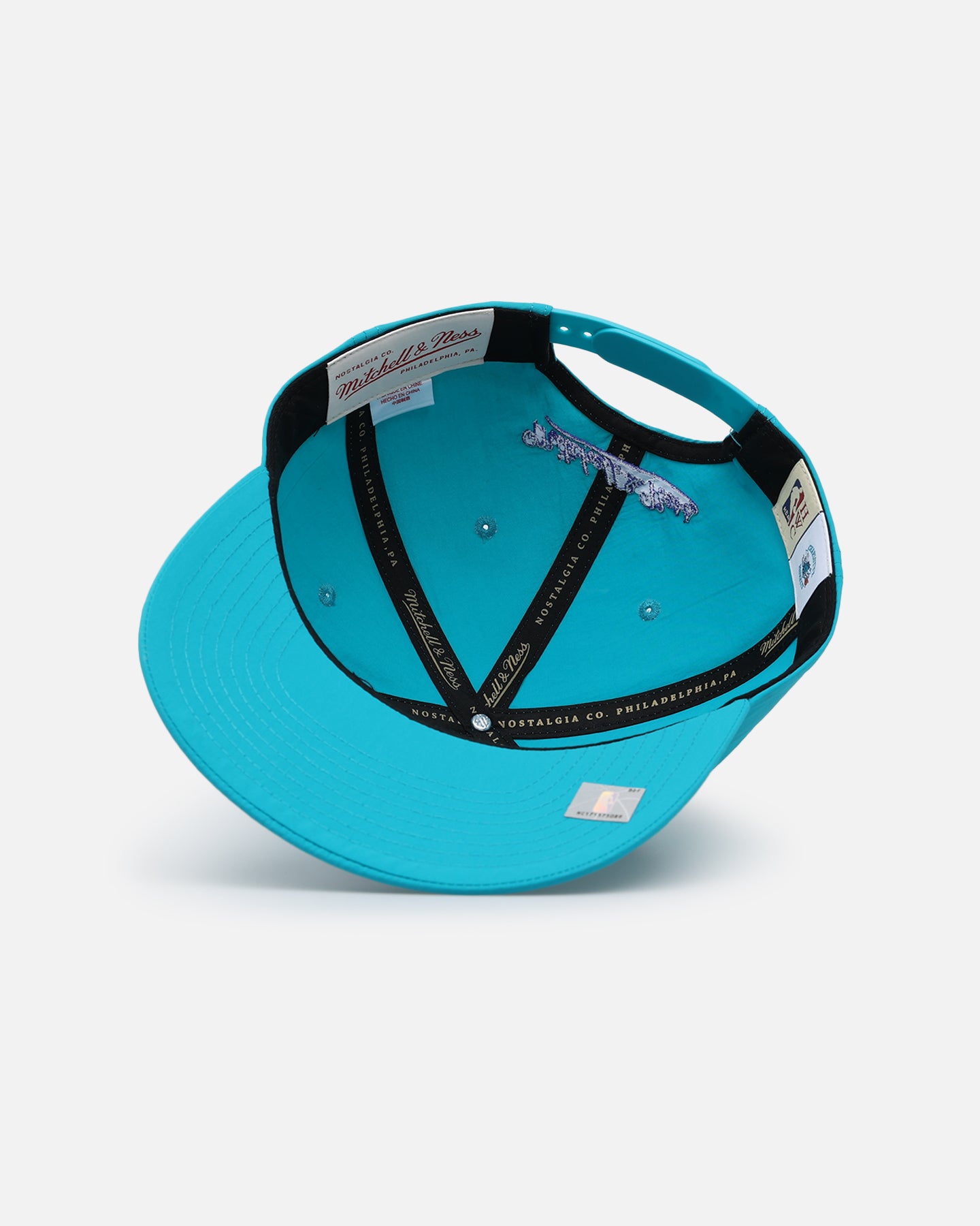 Mitchell & Ness Charlotte Hornets Retro Matte Nylon Origins