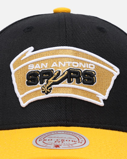 Mitchell & Ness San Antonio Spurs "Enter The Dragon" Pro Crown Snapback Black/Ochre