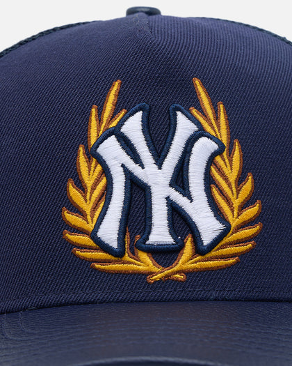Pro Standard New York Yankees Fast Lane Trucker Strapback Midnight Navy