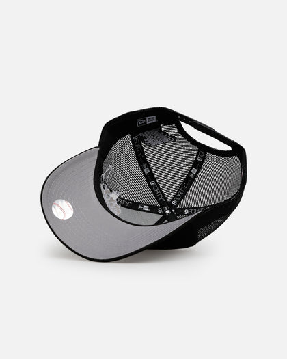 New Era Atlanta Braves 'Cherub Trucker' 9FORTY A-Frame Trucker Snapback Black/White