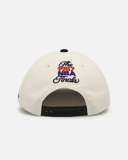 Mitchell & Ness Los Angeles Lakers x Boston Celtics 1987 NBA Finals Snapback Cream/Black