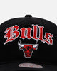 Mitchell & Ness Chicago Bulls 'Old English' Caddy Fit Snapback Black
