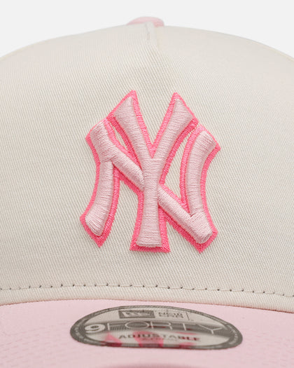 New Era New York Yankees 'Lover's Club' 9FORTY A-Frame Snapback Chrome
