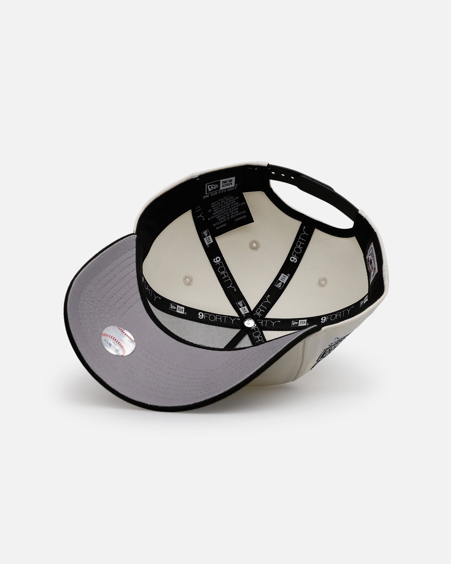 New Era Chicago White Sox 'Chrome Black' 9FORTY A-Frame Snapback