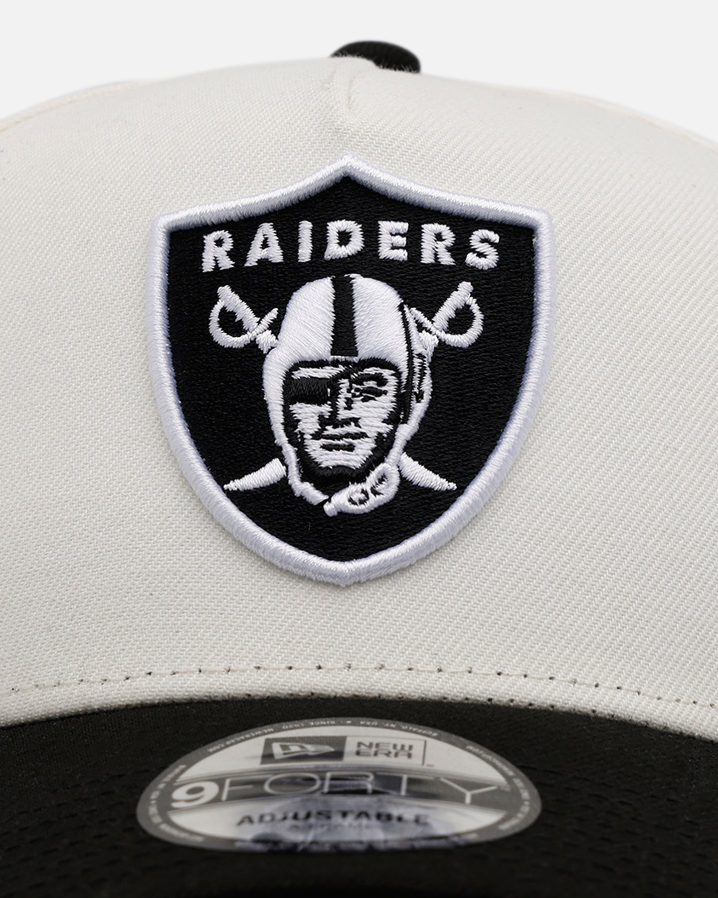New Era Las Vegas Raiders 'Chrome Black' 9FORTY A-Frame Snapback