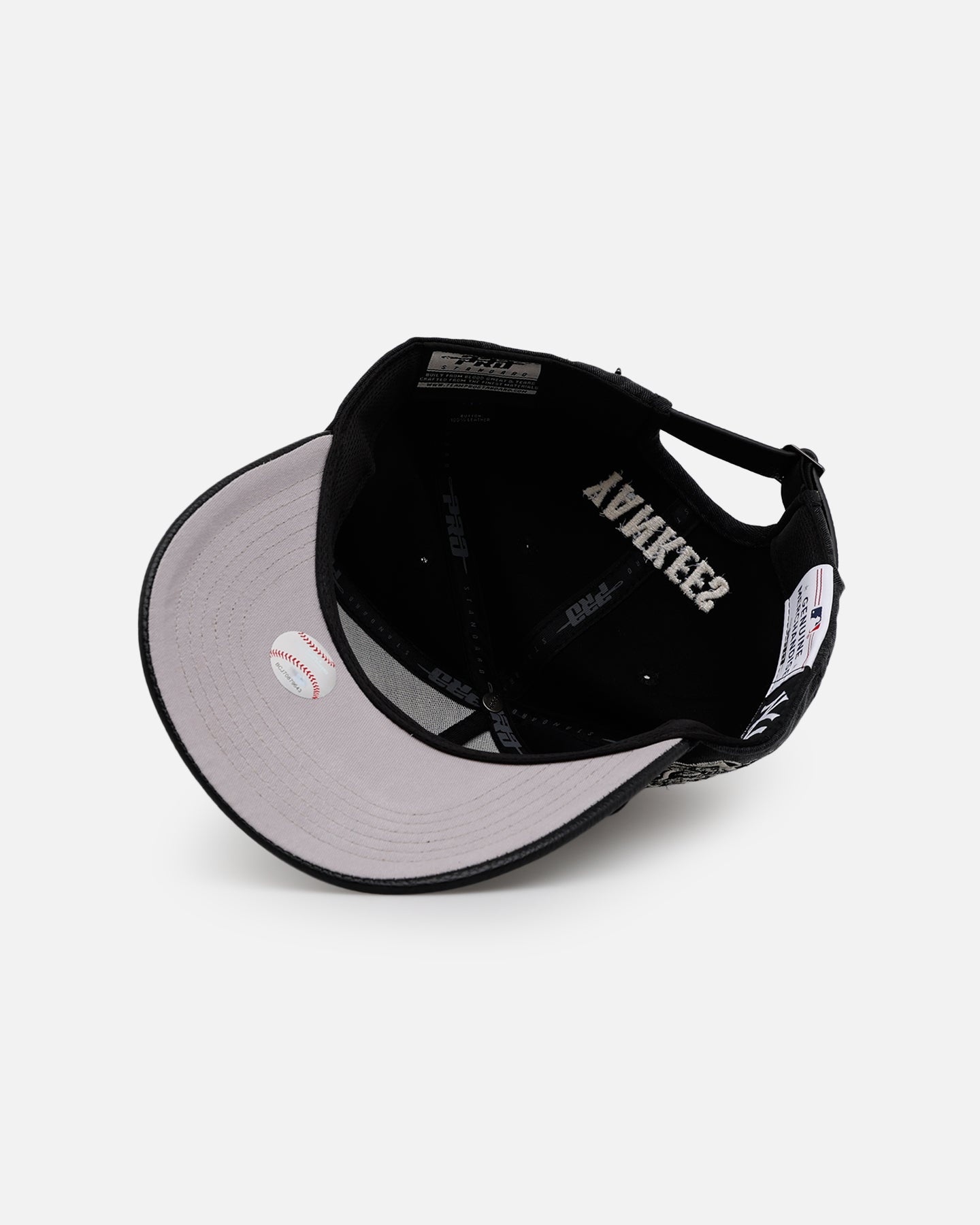 Pro Standard New York Yankees 'Yankees Raffia Applique' Strapback