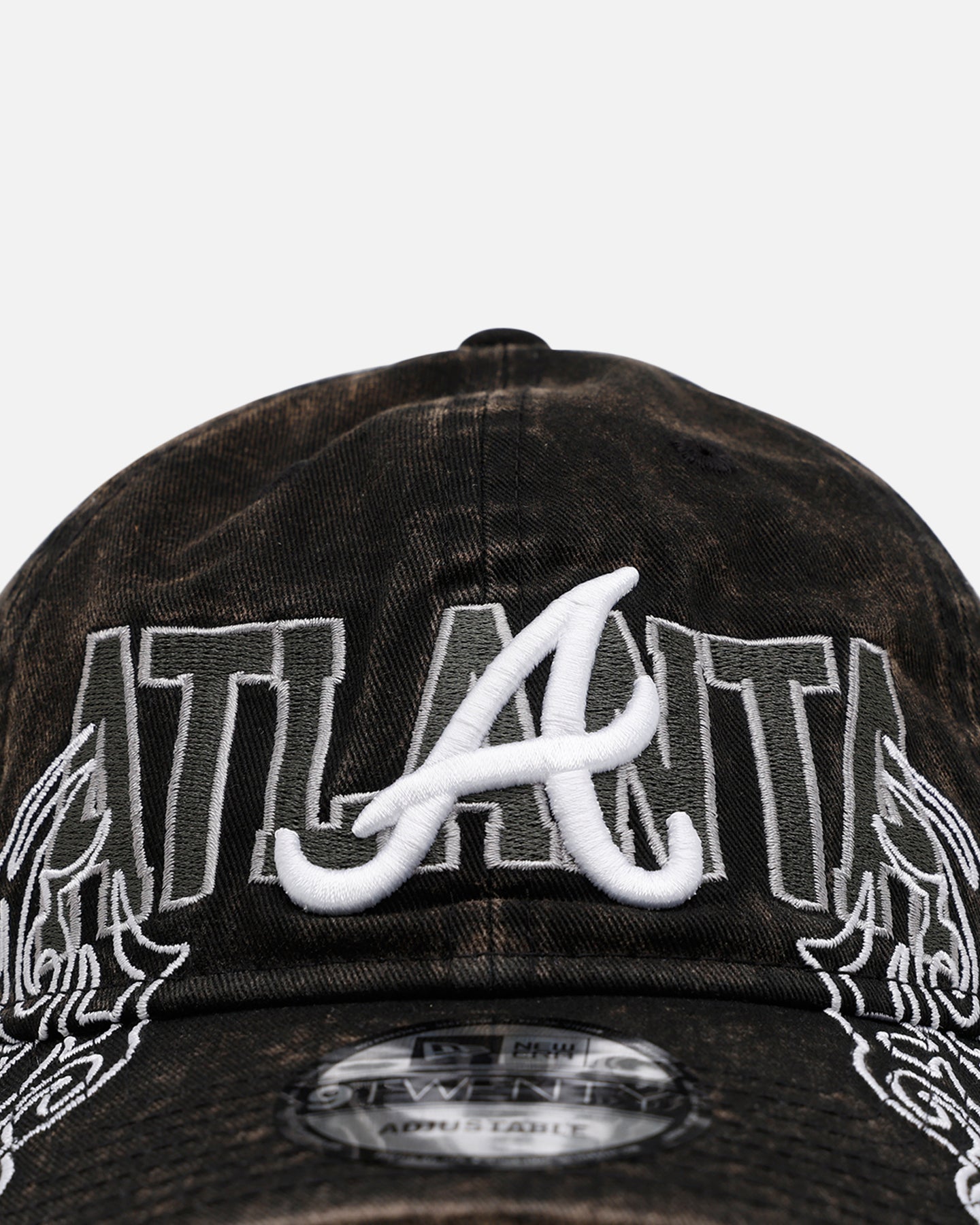 New Era Atlanta Braves 'Tribal' Classic Casual Strapback Washed
