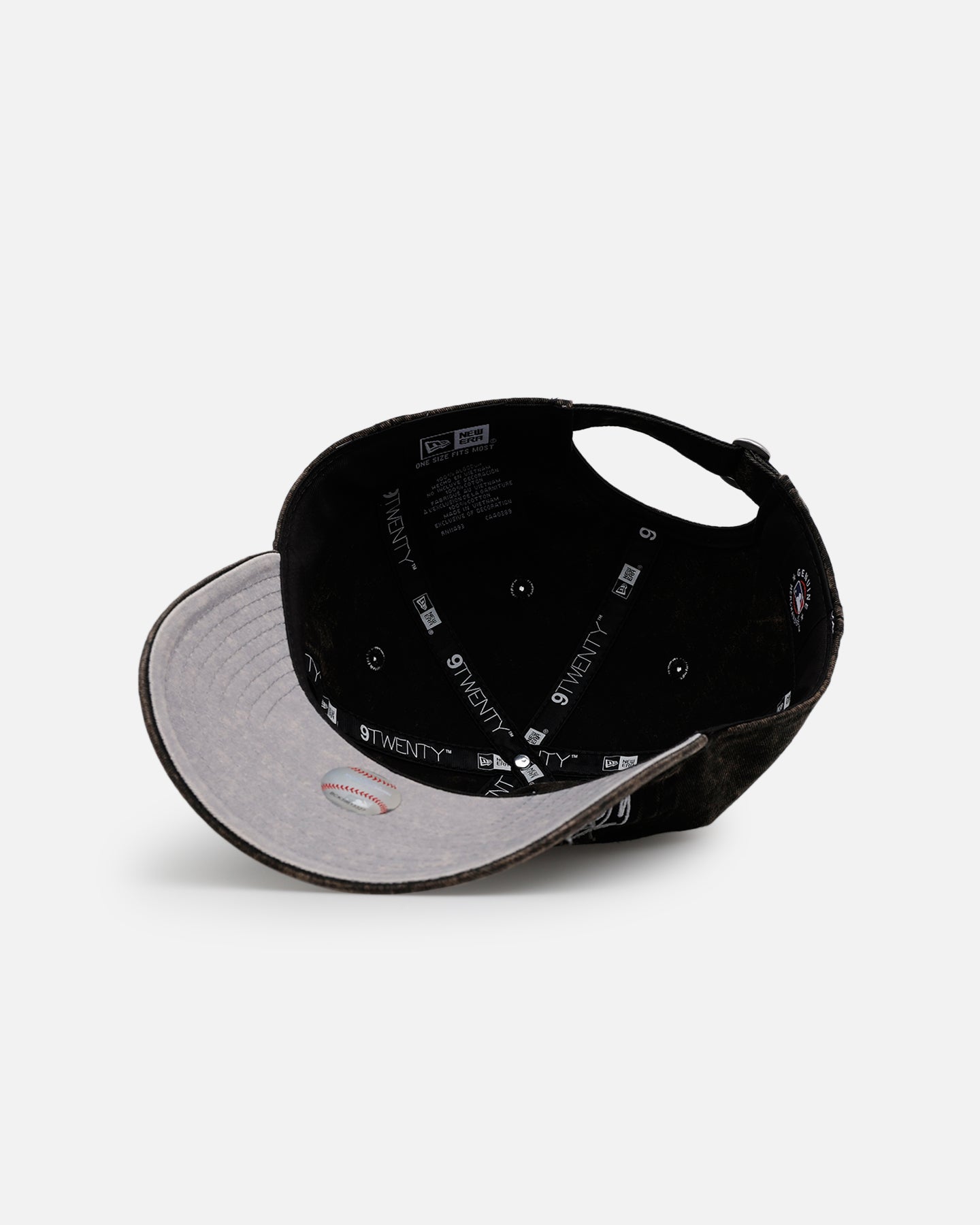 New Era New York Yankees 'Tribal' Classic Casual Strapback Washed