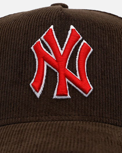 New Era New York Yankees 'Walnut Cord' 9FORTY A-Frame Corduroy Snapback Walnut
