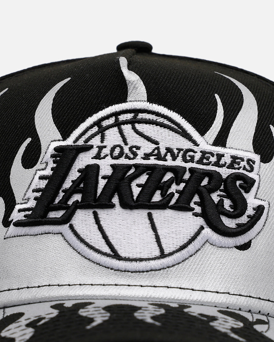 Mitchell & Ness NBA Wool Solid Snapback, nero, Los Angeles Lakers, nero, Taglia unica Mitchell & Ness NBA Wool Solid Snapback, nero, Los Angeles Lakers, nero, Taglia unica