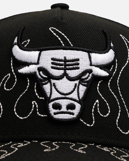 New Era Chicago Bulls 'Outline Flames' 9FORTY A-Frame Snapback Black