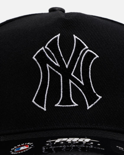 Pro Standard New York Yankees 'Black Chenille' Pro Pinch Strapback Black
