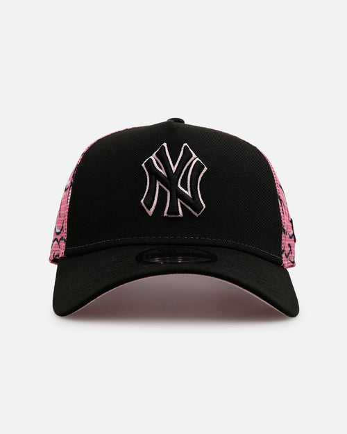 New Era New York Yankees 'Thoughtful' 9FORTY A-Frame Trucker Snapback Black/Pink