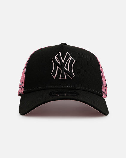 New Era New York Yankees 'Thoughtful' 9FORTY A-Frame Trucker Snapback Black/Pink