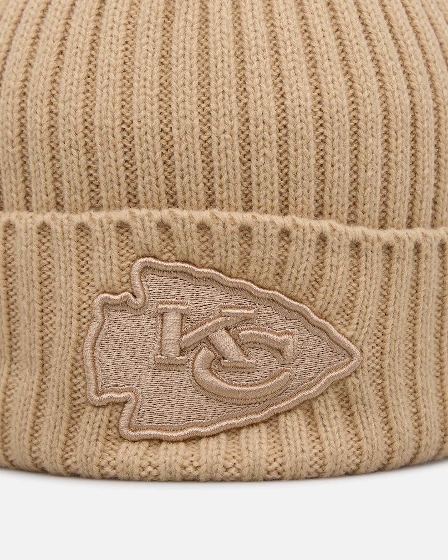 chiiiibag チーバッグKnit Beanie ベージュ New Era Kansas City Chiefs 'Color Pack' Beanie Tan | Culture Kings US