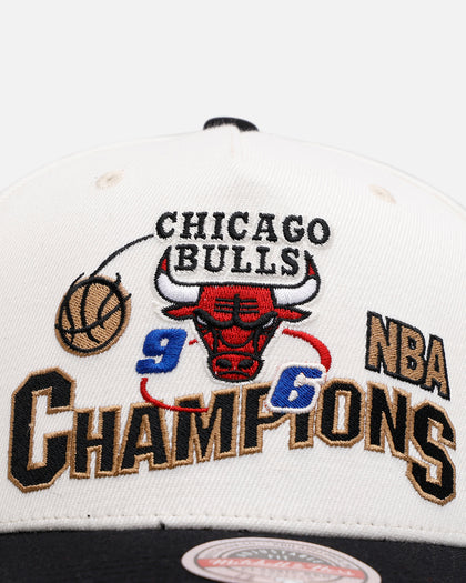 Mitchell & Ness Chicago Bulls 'NBA Elite Finals' MVP Snapback Cream/Black